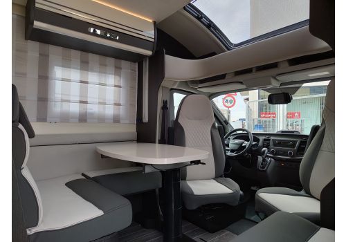 Low Profile Motorhome ROLLER TEAM Kronos 265 TL en Sale Occasion