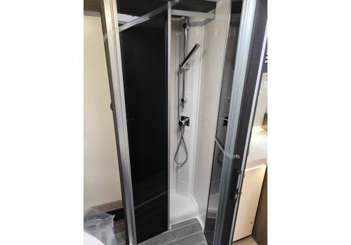 Low Profile Motorhome ROLLER TEAM Kronos 265 TL en Sale Occasion