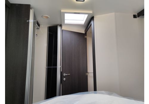 Low Profile Motorhome ROLLER TEAM Kronos 265 TL en Sale Occasion