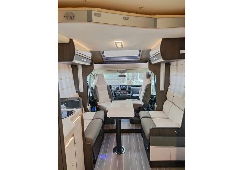 Low Profile Motorhome ROLLER TEAM Kronos 267 TL en Sale Occasion