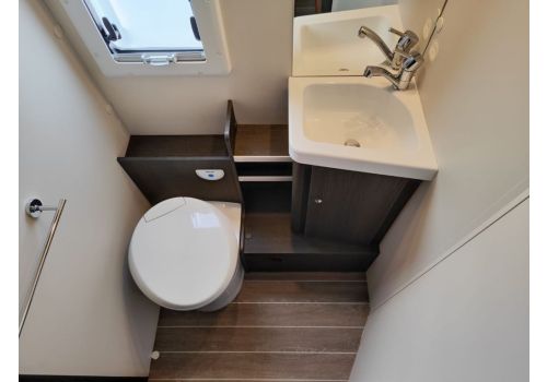Low Profile Motorhome ROLLER TEAM Kronos 265 TL en Sale Occasion