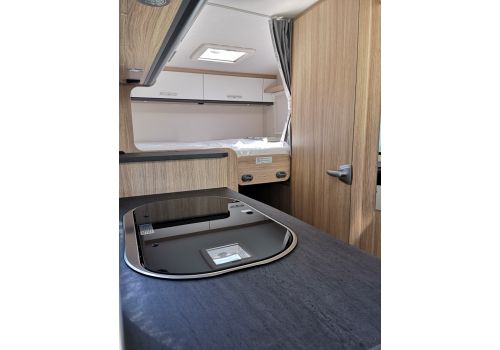 Low Profile Motorhome SUNLIGHT V66 en Sale Occasion