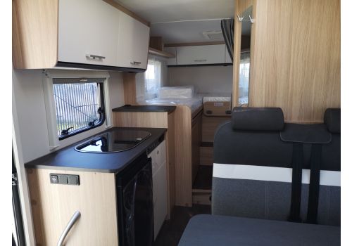 Low Profile Motorhome SUNLIGHT V66 en Sale Occasion