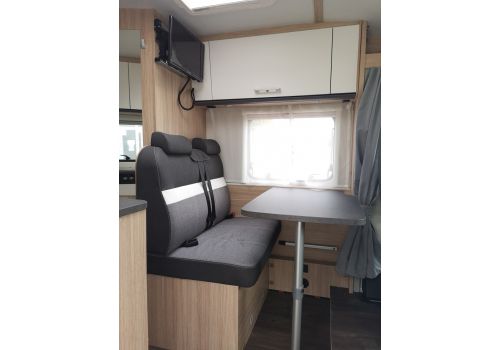 Low Profile Motorhome SUNLIGHT V66 en Sale Occasion