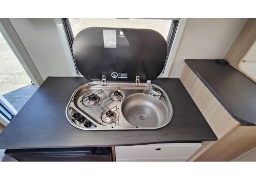 Low Profile Motorhome SUNLIGHT V66 en Sale Occasion