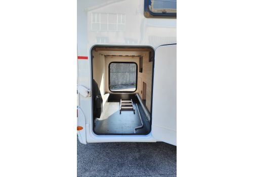 Low Profile Motorhome SUNLIGHT V66 en Sale Occasion