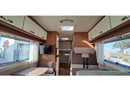 Capuchina Motorhome RIMOR Kayak 9 en Sale Occasion