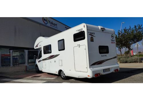 Capuchina Motorhome RIMOR Kayak 9 en Sale Occasion
