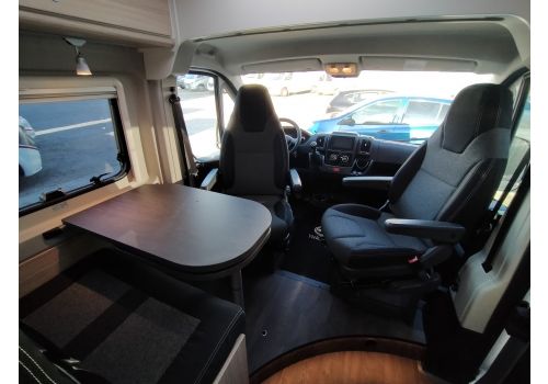 Camper Van SUNLIGHT Cliff 600 Modelo 2020 en Sale Occasion