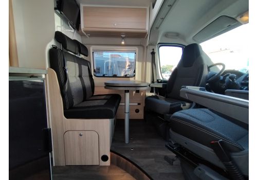 Camper Van SUNLIGHT Cliff 600 Modelo 2020 en Sale Occasion