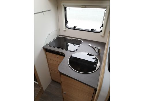 Low Profile Motorhome SUNLIGHT T 69 L en Sale Occasion