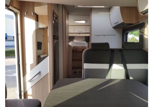 Low Profile Motorhome SUNLIGHT T-68 en Sale Occasion