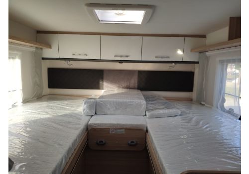 Low Profile Motorhome SUNLIGHT T-68 en Sale Occasion